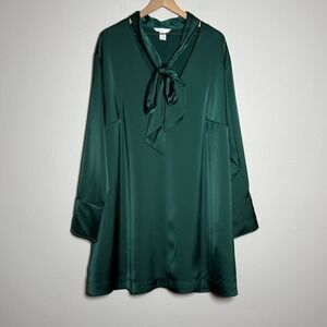H&M Green Long Sleeve Dress